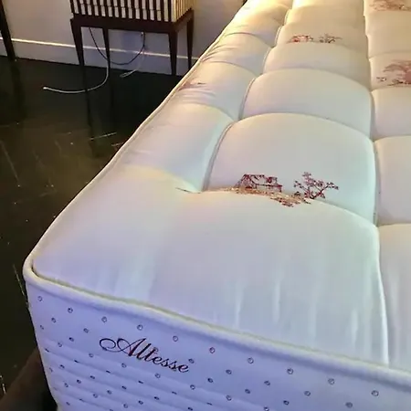 De 2 Chambres Avec Vue Sur La Balcon Amenage Et Wifi A Apartment Paris
